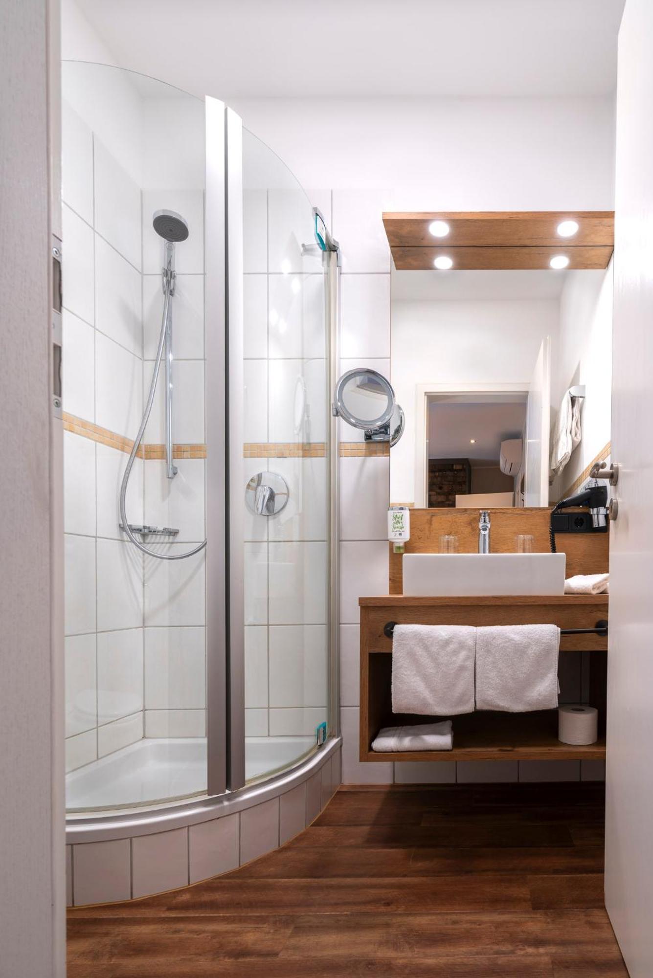 Weingut Schreieck Vinotel & Gutshaus Отель 4*